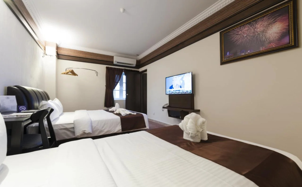 Seriental Hotel I check in 3pm-11pm only