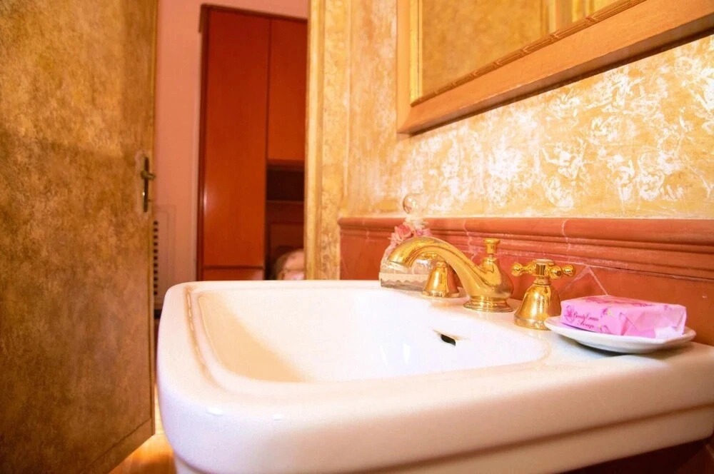 Rent in Rome - Torino House