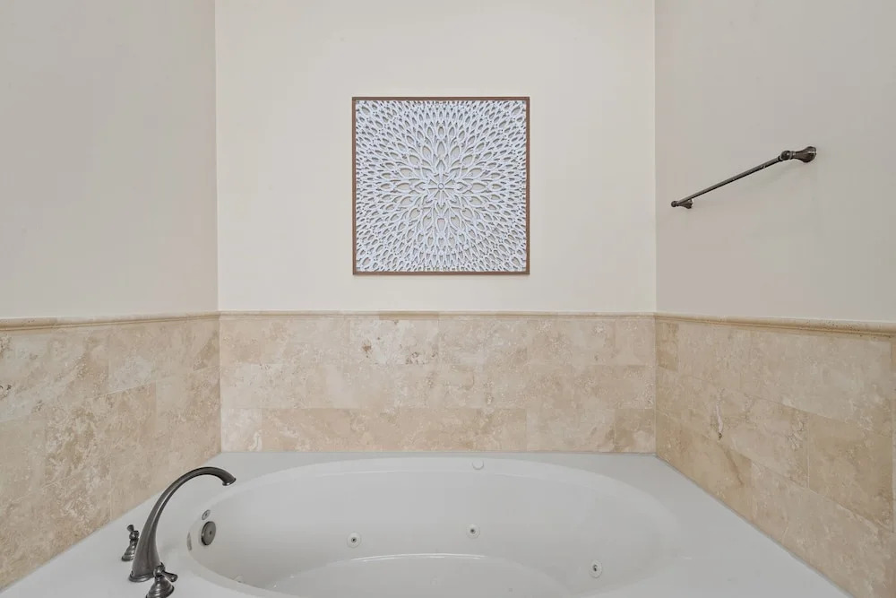 Luxury Home Steps from Beach in Gated Community
