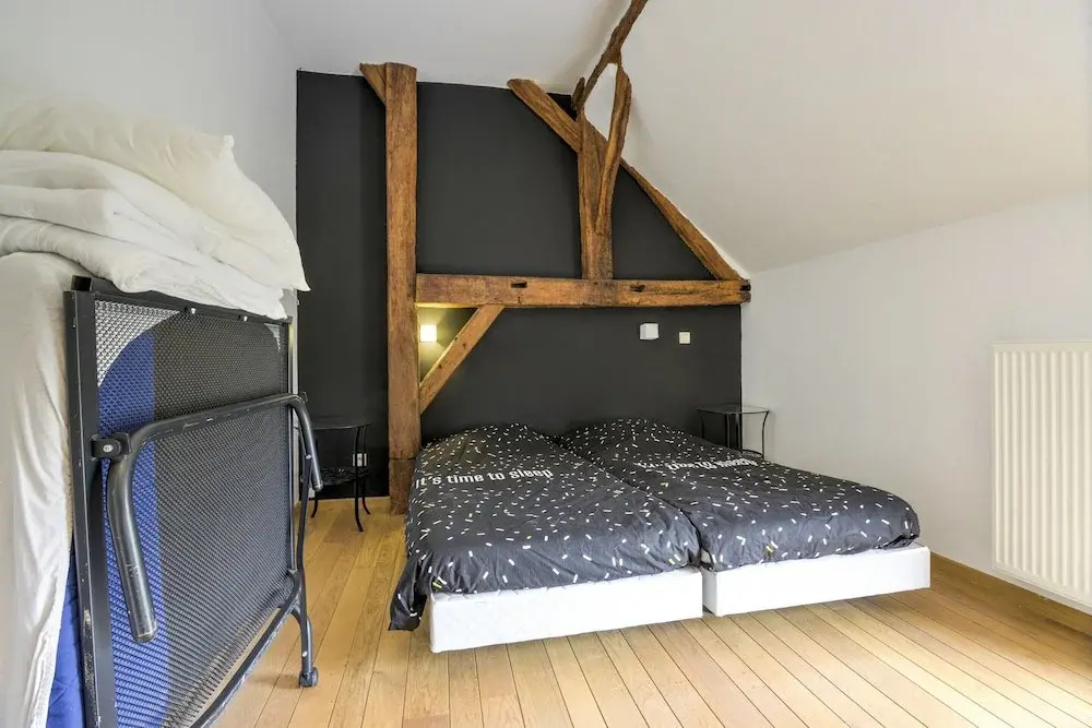 Grand Family Holiday Home in Houyet