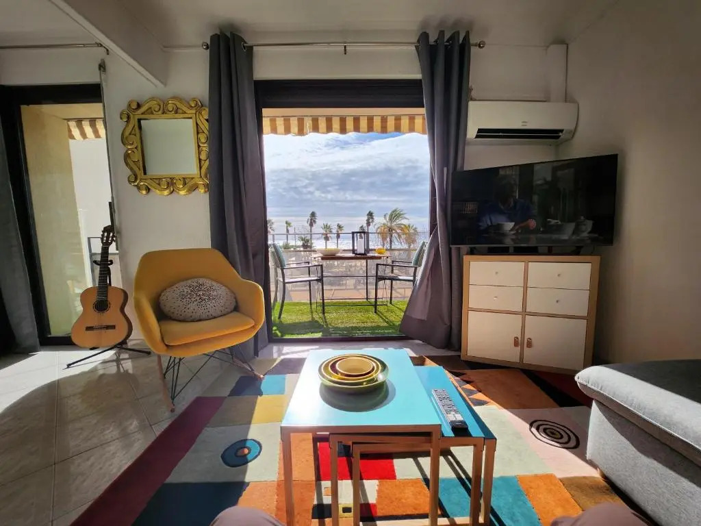Le Lavandou T2 front de mer