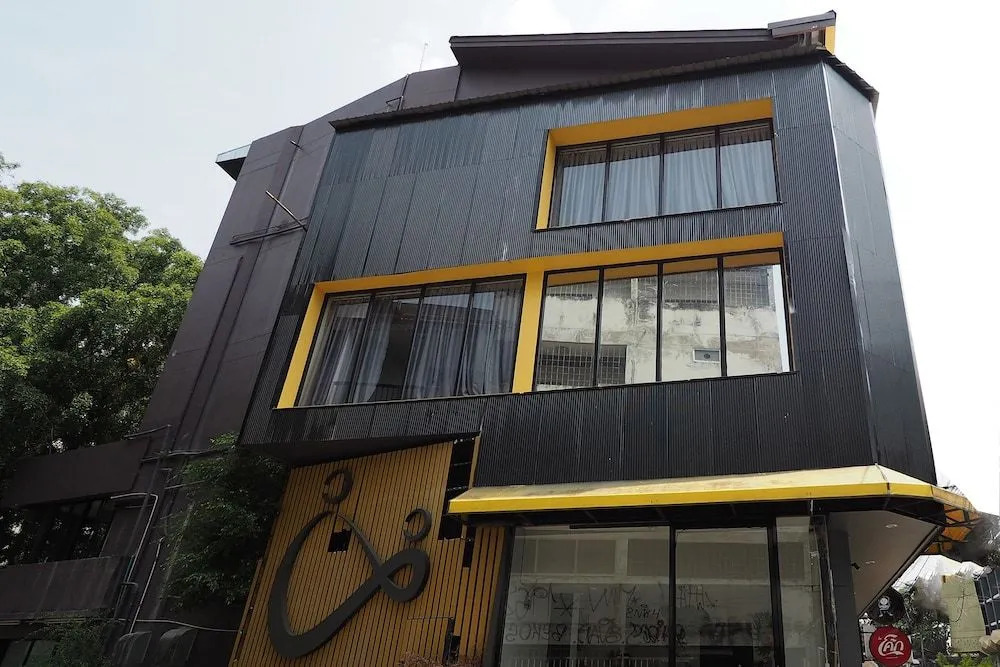 OYO 937 The​ Unique​ S​ Hotel​