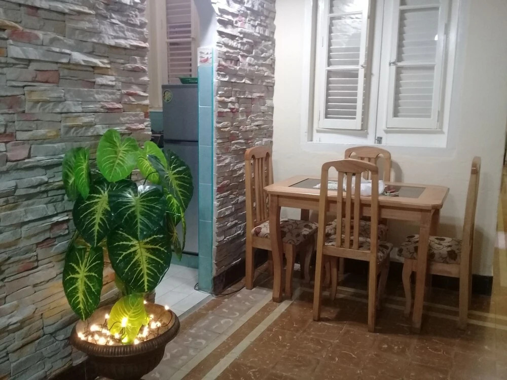 J & Y Habana Vieja