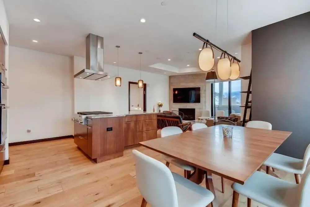 Vail Lion 1 Bedroom Mountain Vacation Rental Just Steps From the Eagle Bahn Gondola