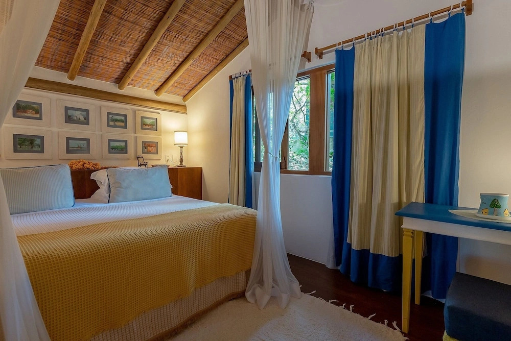 142D Casa com 03 Suítes em Trancoso