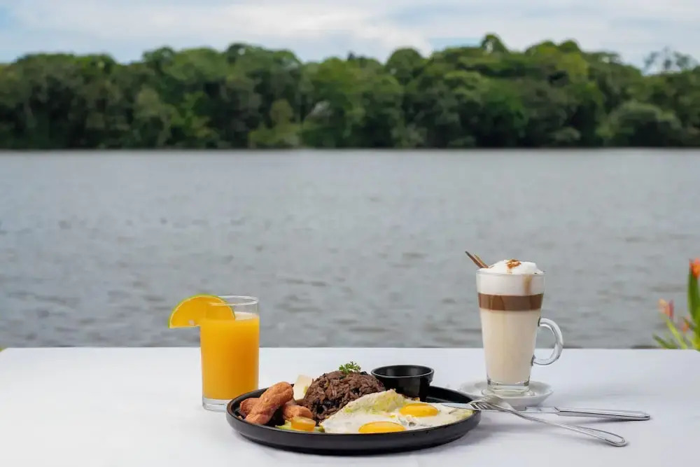 Valverde Tortuguero Lodge