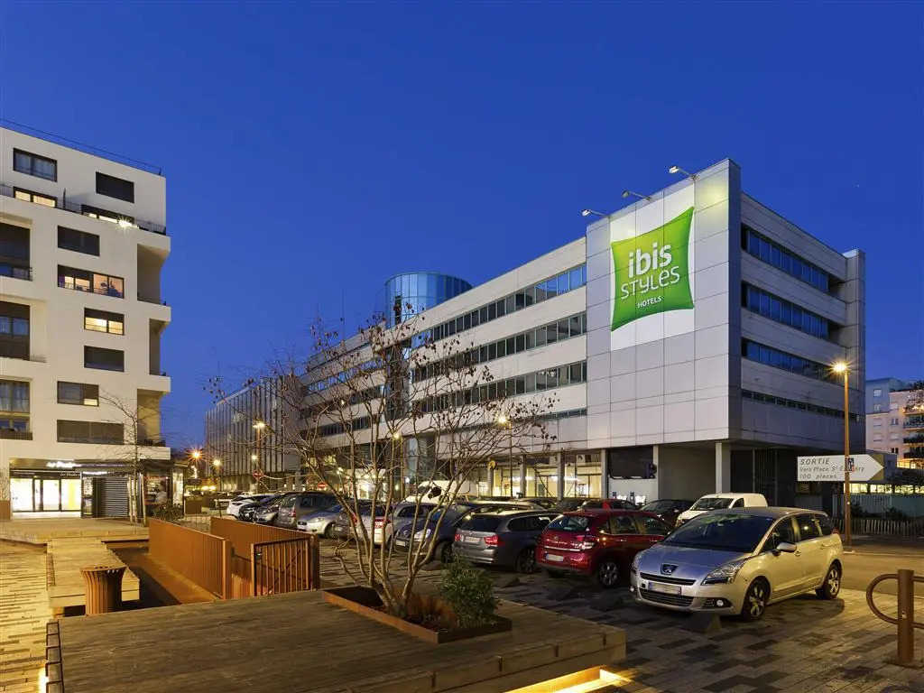ibis Styles Massy Opéra
