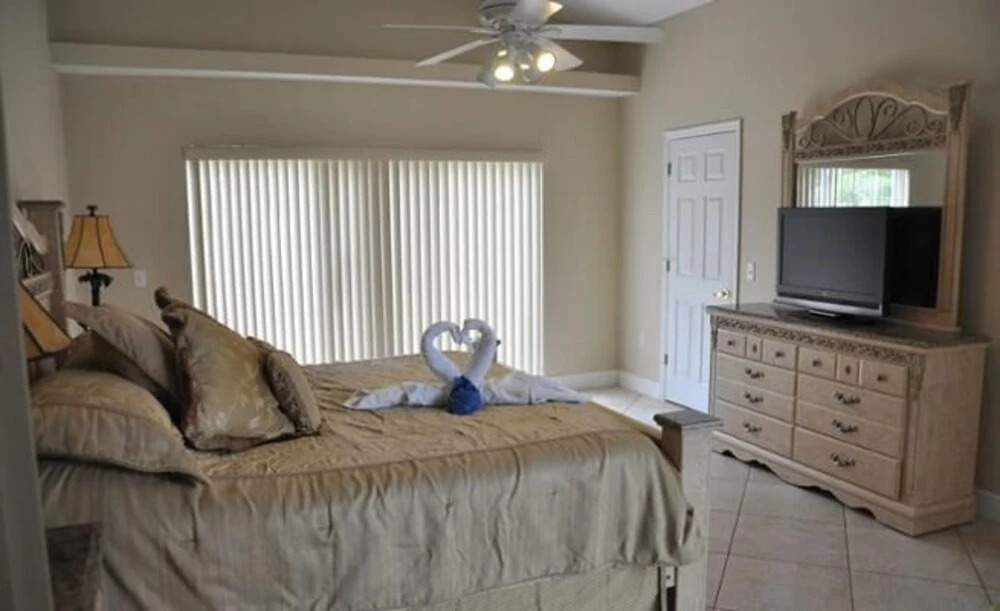 Keystone - Shady Oak House 393 4 Bedroom Home