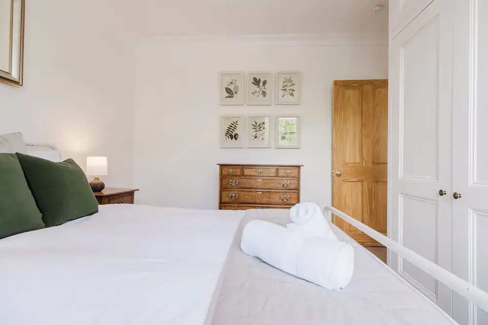 Stylish Townhouse Annexe Cheltenham