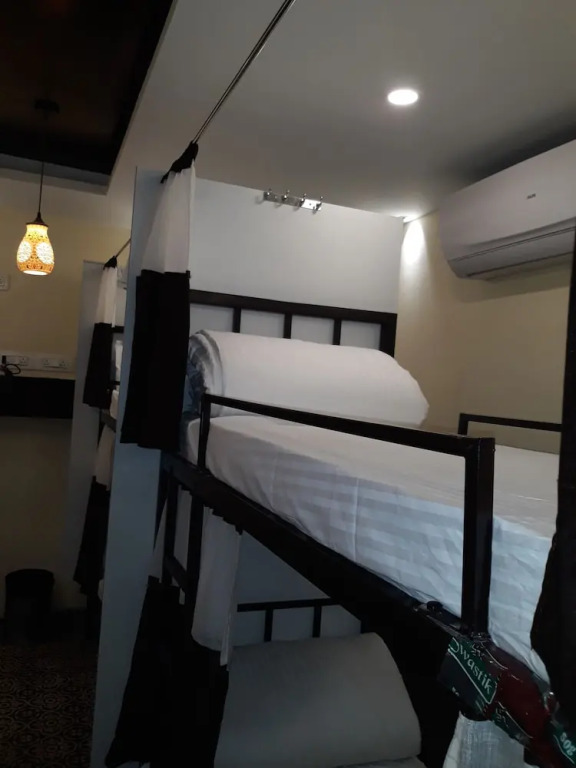 Deck 3 Airport Dormitory - Hostel