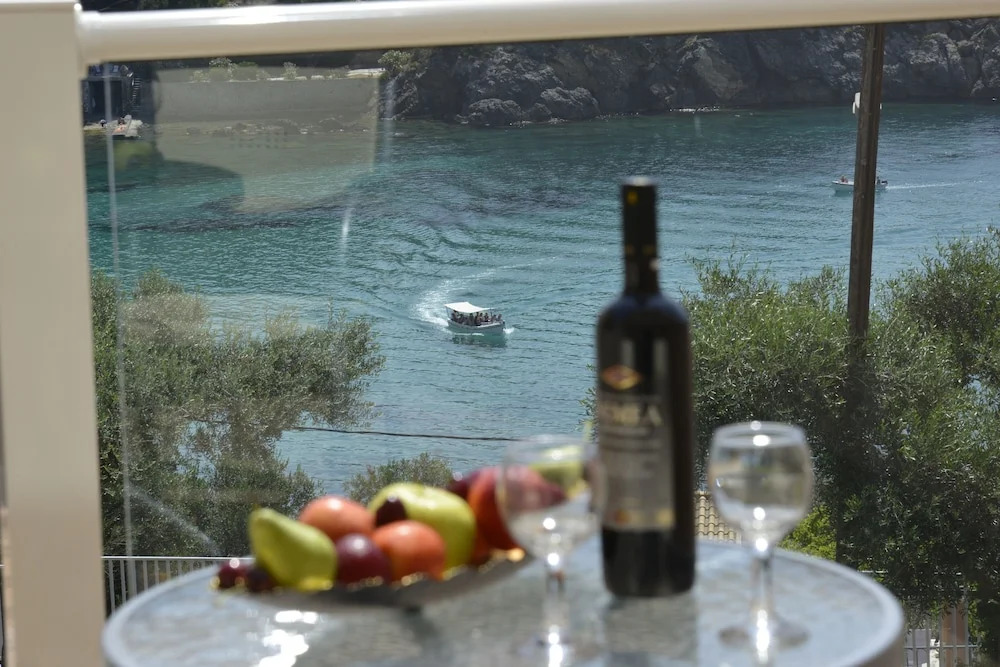Odysseus Hotel