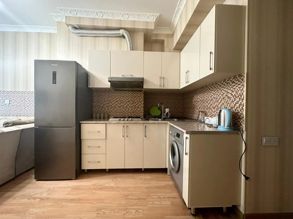 Pilot Heyat Residence Apartments, 28 may