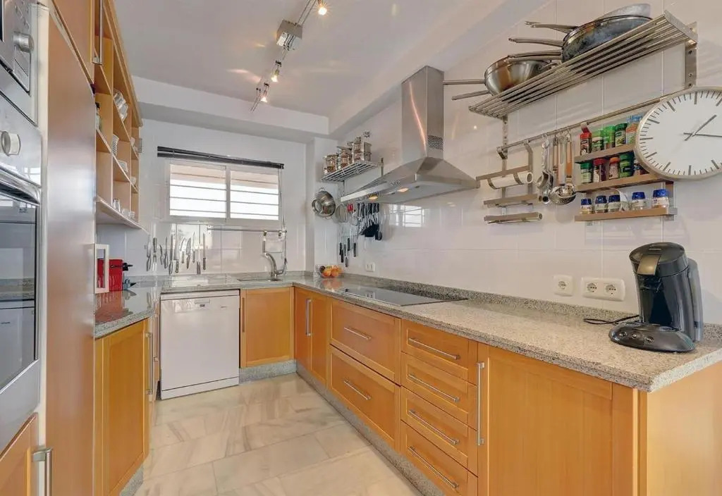 Apartment Boulevard 304