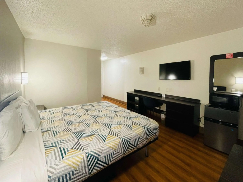 Motel 6-Duncanville, TX - Dallas