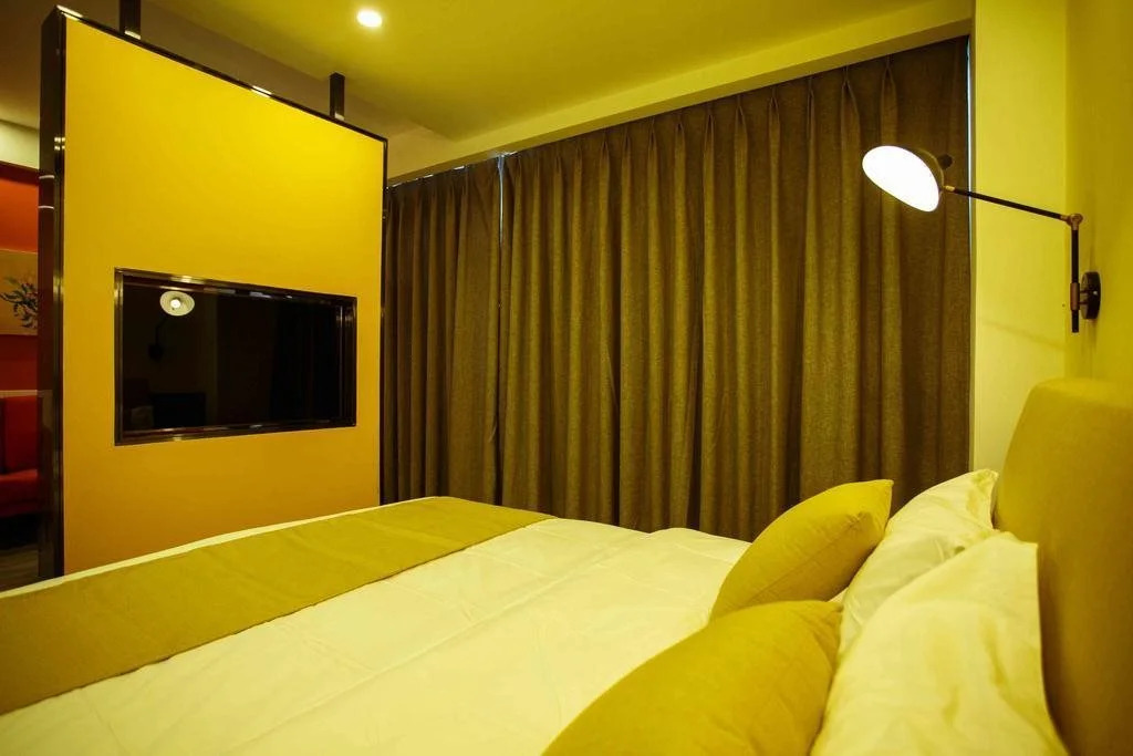 Yoghourt Hotel