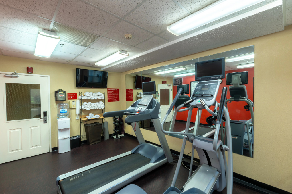 Candlewood Suites Bedford - Fort Worth by IHG