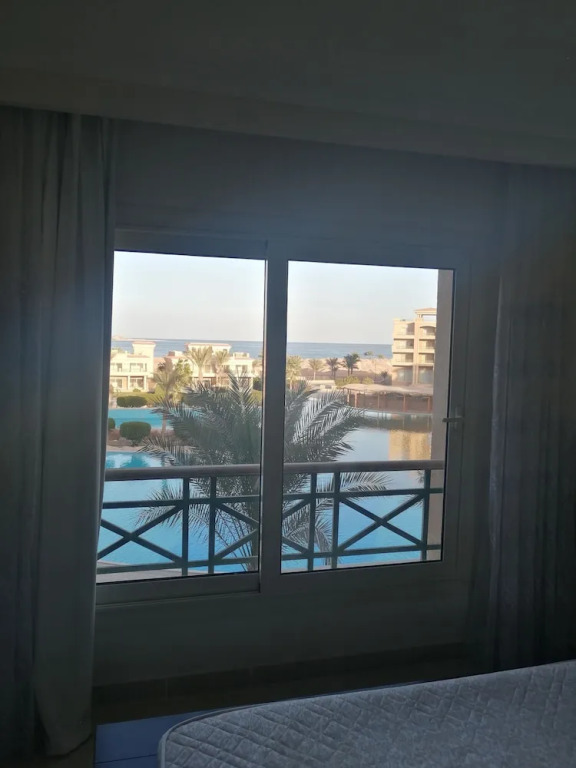Sea view apartment with private beach