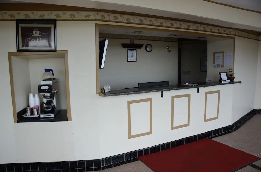 Big Spring Inn Madisonville