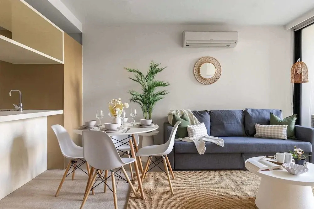 Serene 2BR Apartment in the Heart of Melbourne