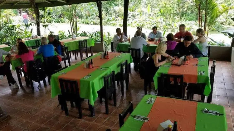 Hotel Catarata Río Celeste