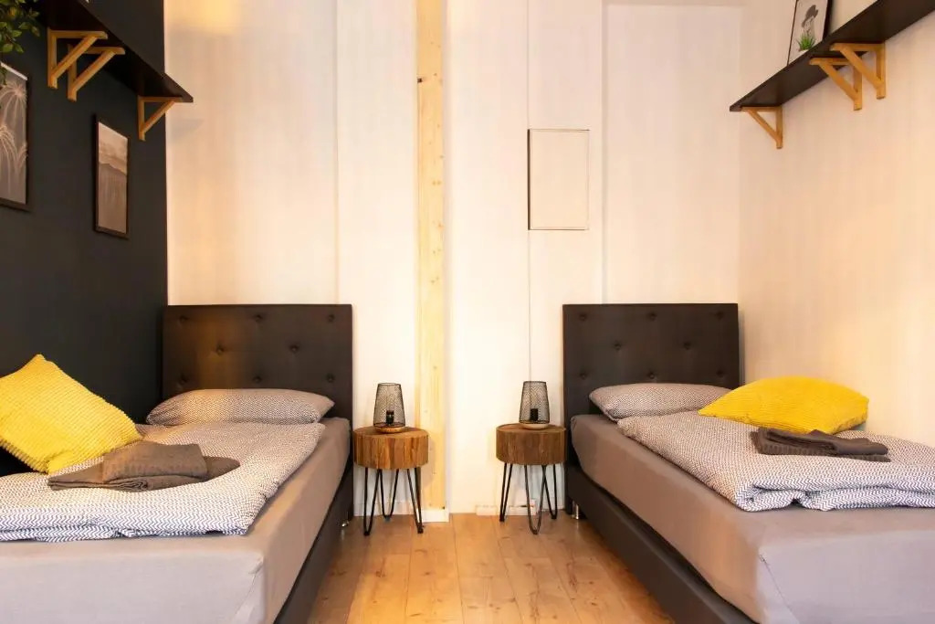 Rooms4ring@ Nürburgring Industrial Design House