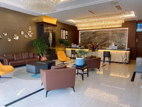Yangjiang Gangwan Holiday Hotel