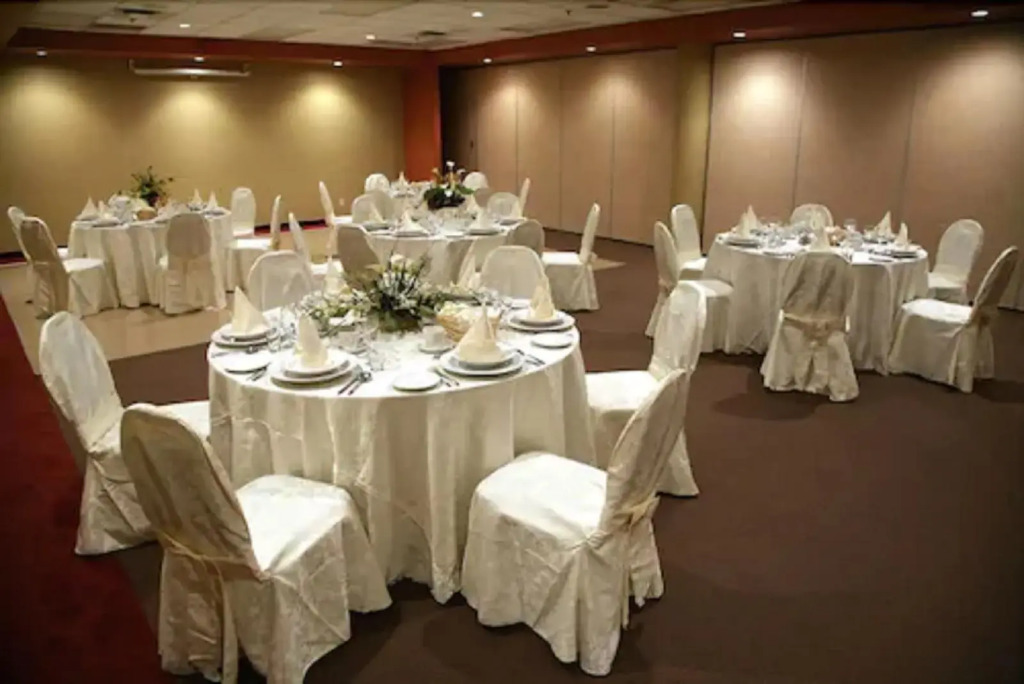 Hotel Universel Alma