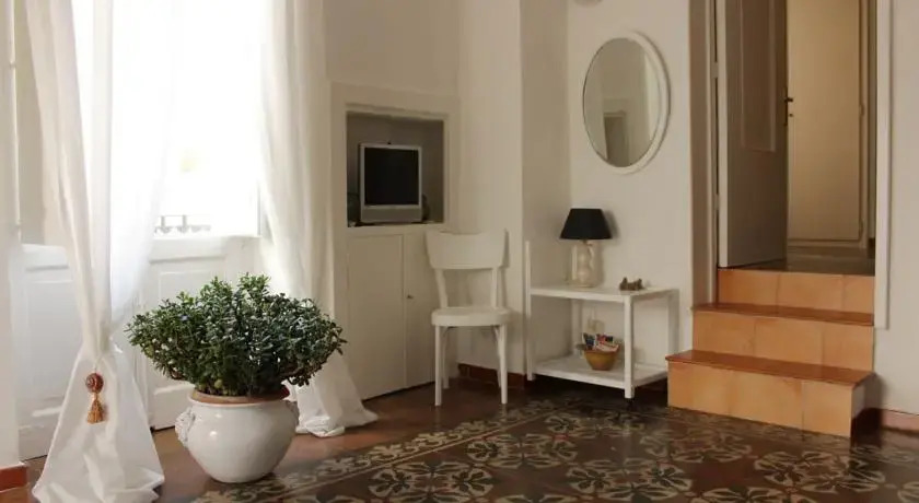 Kale Polis Suite
