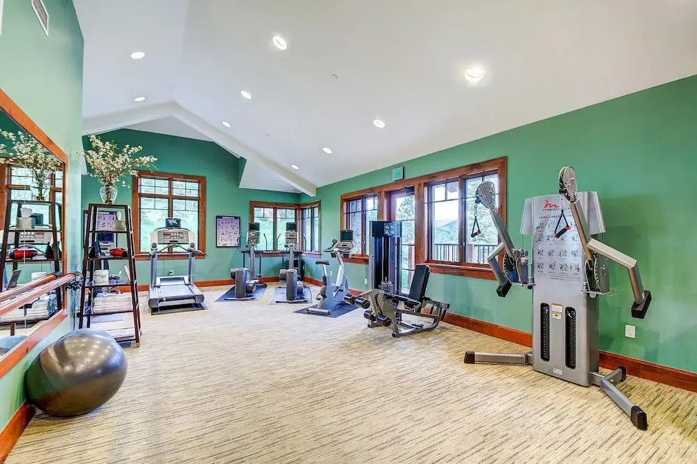 Hummingbird Retreat - Four Bedroom Townhome
