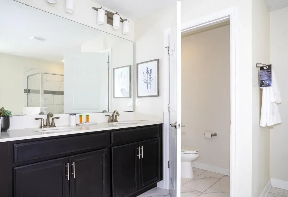 Luxurious Single Family Home w Pool Close to Disney 1568M