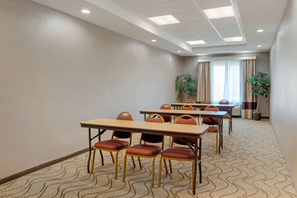 Comfort Suites Oxford I-20 exit 188