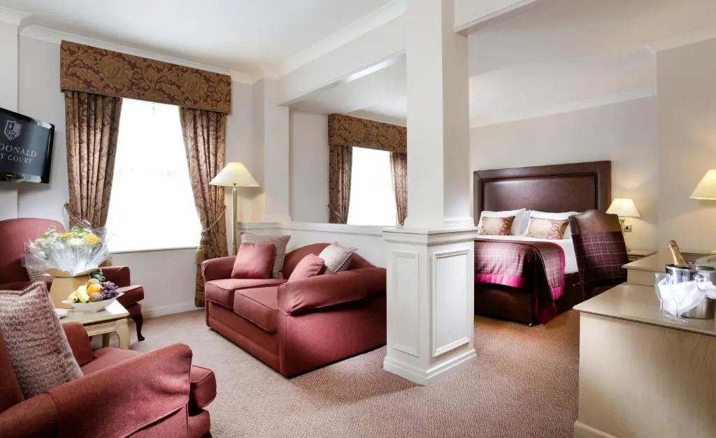 Macdonald Kilhey Court Hotel