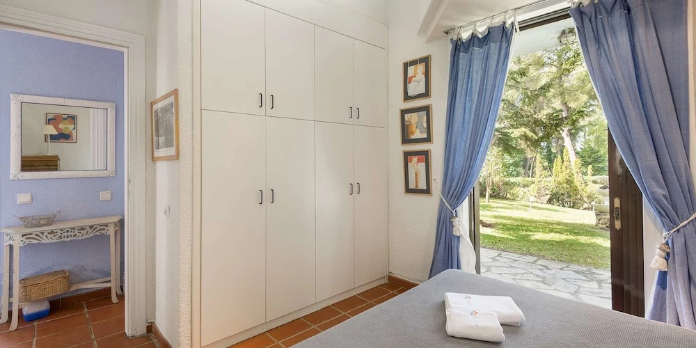 Coelo Shared Pool Villa, Sani