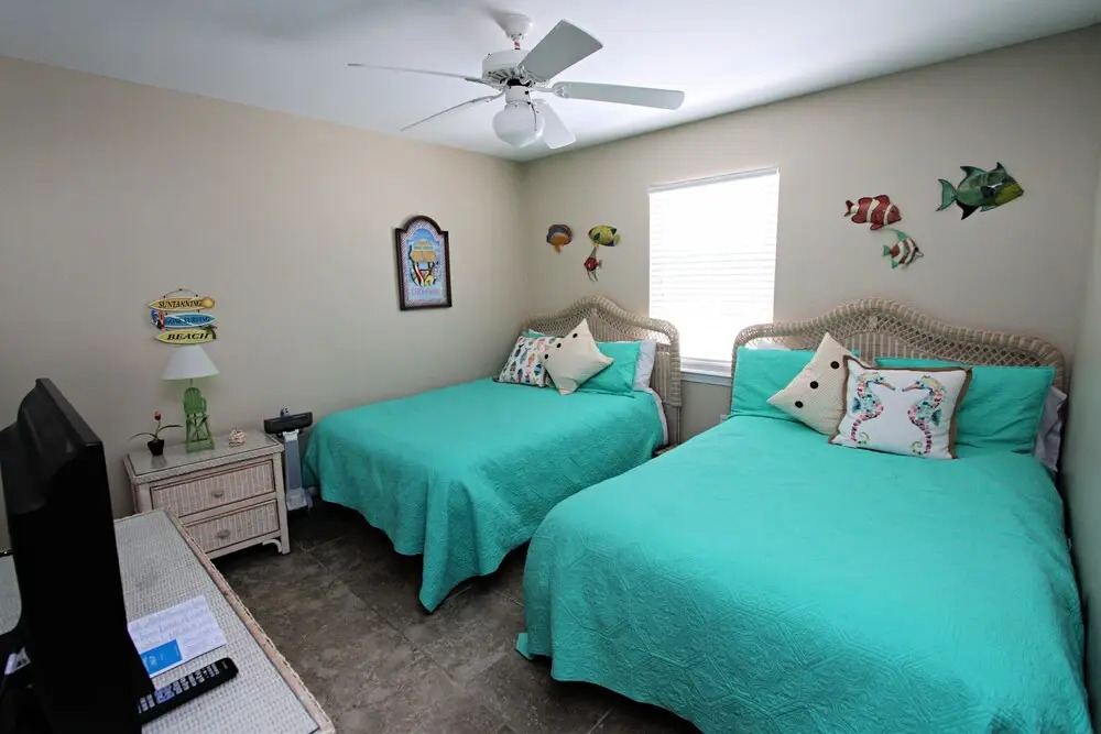 Alabama Sands #10 2 Bedroom Condo by RedAwning