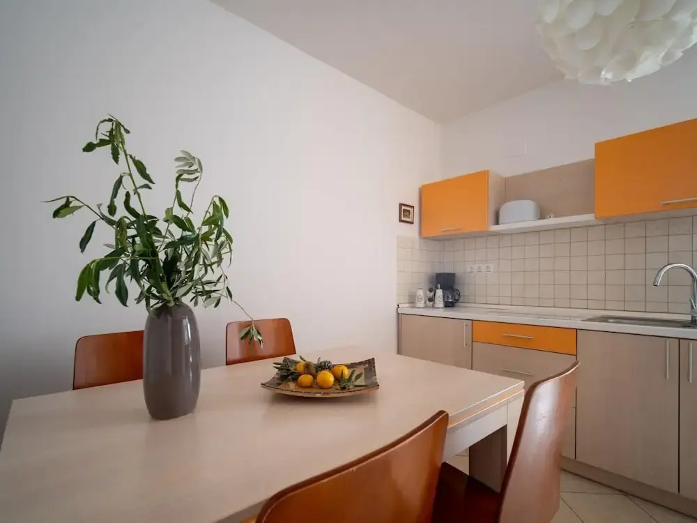 Rovinj Seaside Apartment for 3