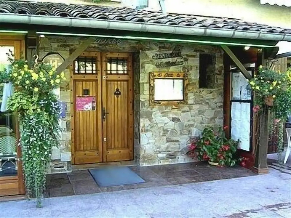 Logis Hôtel et Restaurant La Bombardière