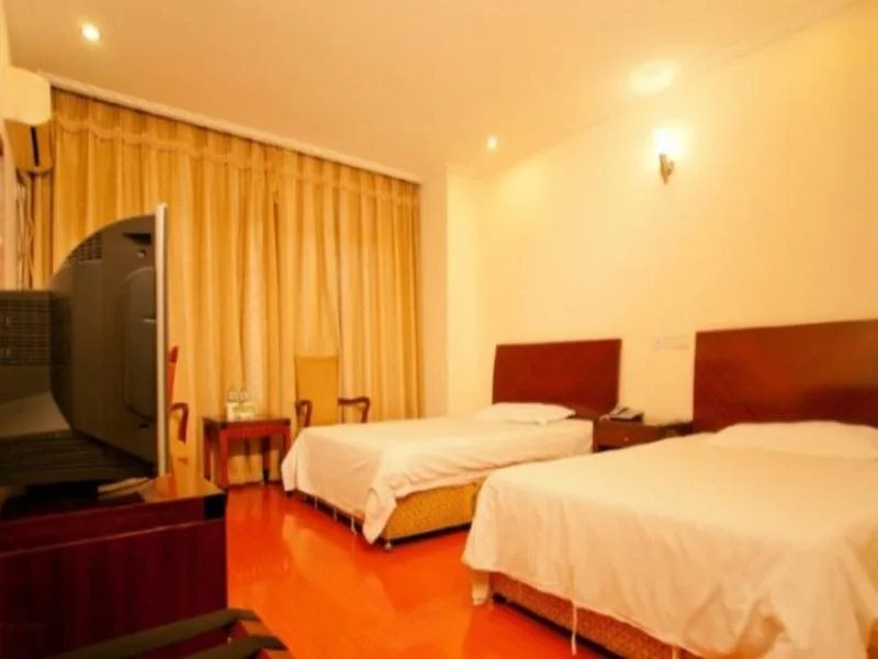 GreenTree Alliance Nanjing HanzhonGMEn Subway Station Hotel