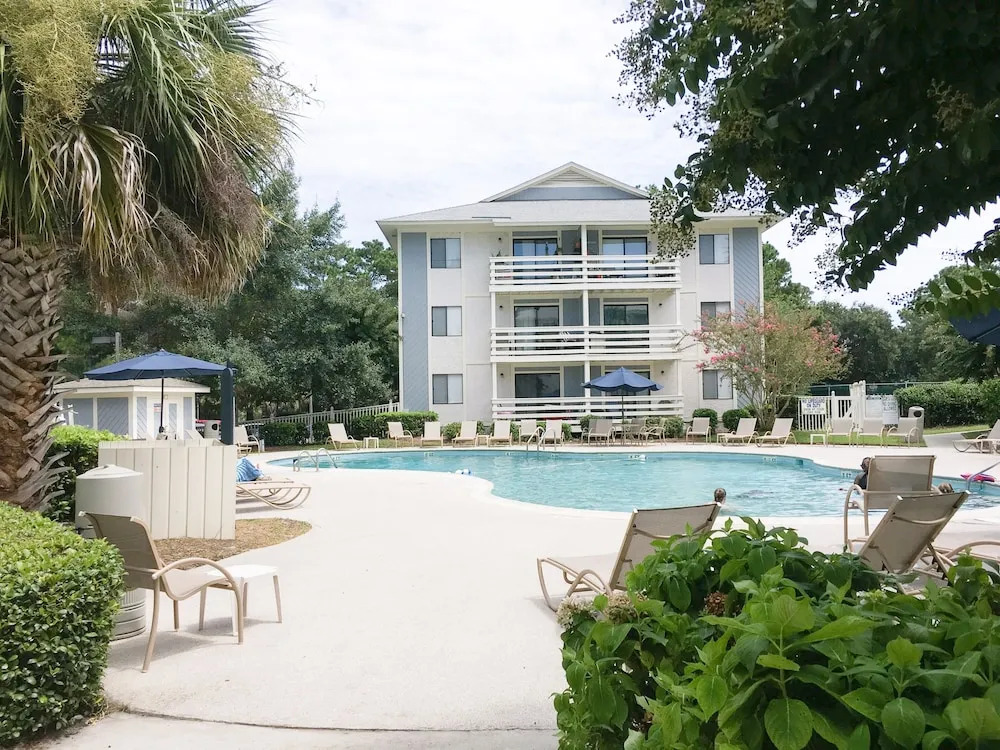 New Listing! All-suite Getaway W/ Pools & Tennis 2 Bedroom Condo