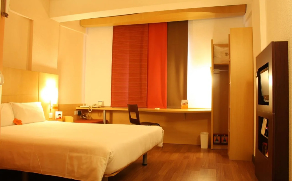 Hotel Ibis Zhongshan The Center