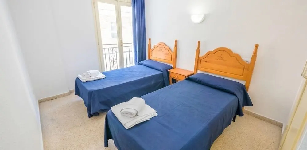 Apartamento familiar con piscina comunitaria