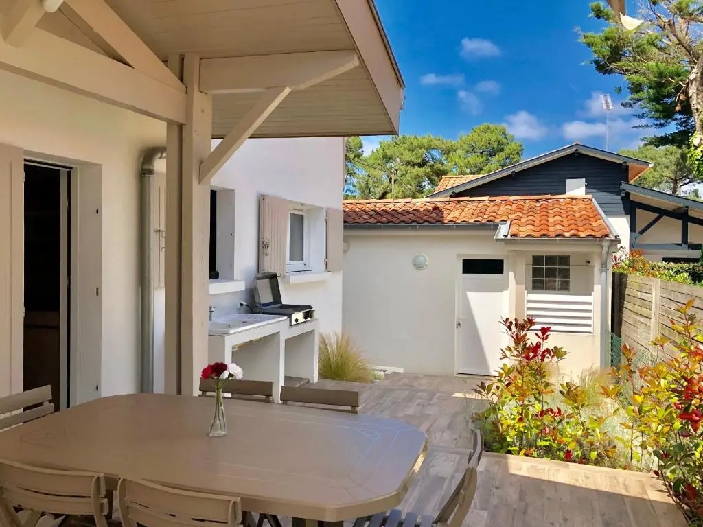 Villa La Plage Pour 7 Personnes A Proximite Du Port De Plaisance