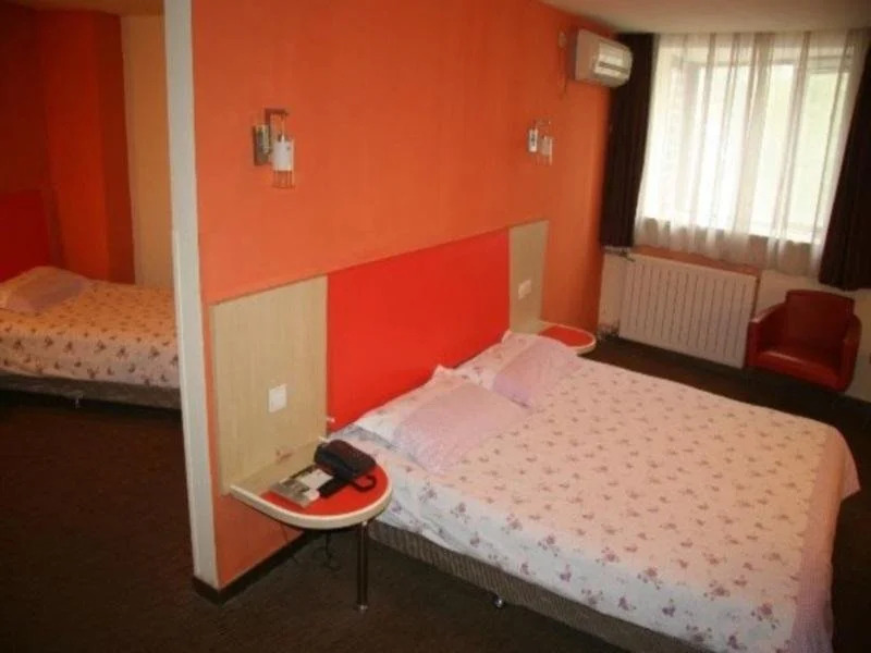 Motel 168 Zhenjiang North Road