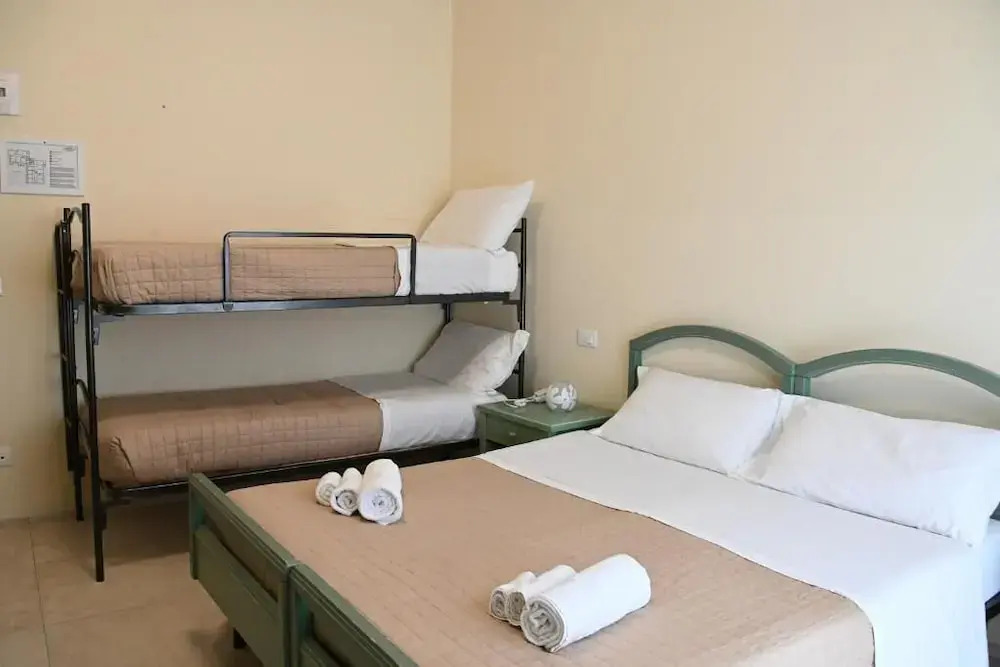 HOTEL TRIONFAL - Fronte Mare - Vicinissimi al Centro