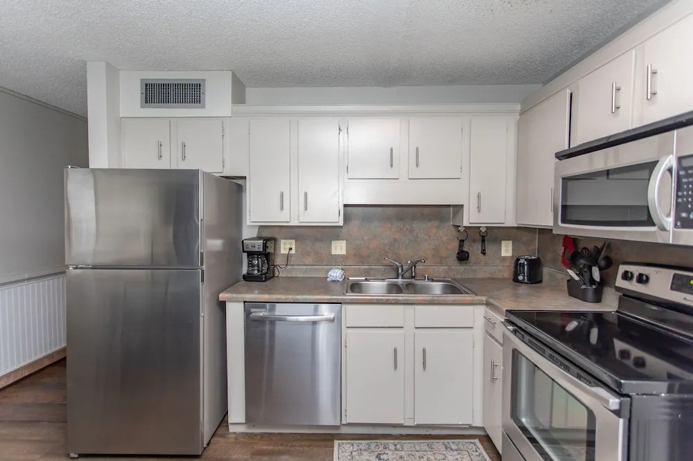 Royal Garden Resort 1114 2 Bedroom Condo by RedAwning