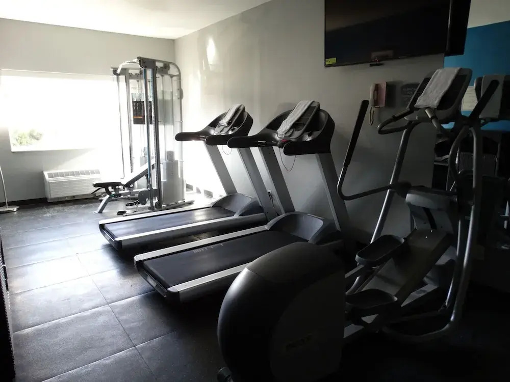 Country Inn And Suites Wichita Northeast