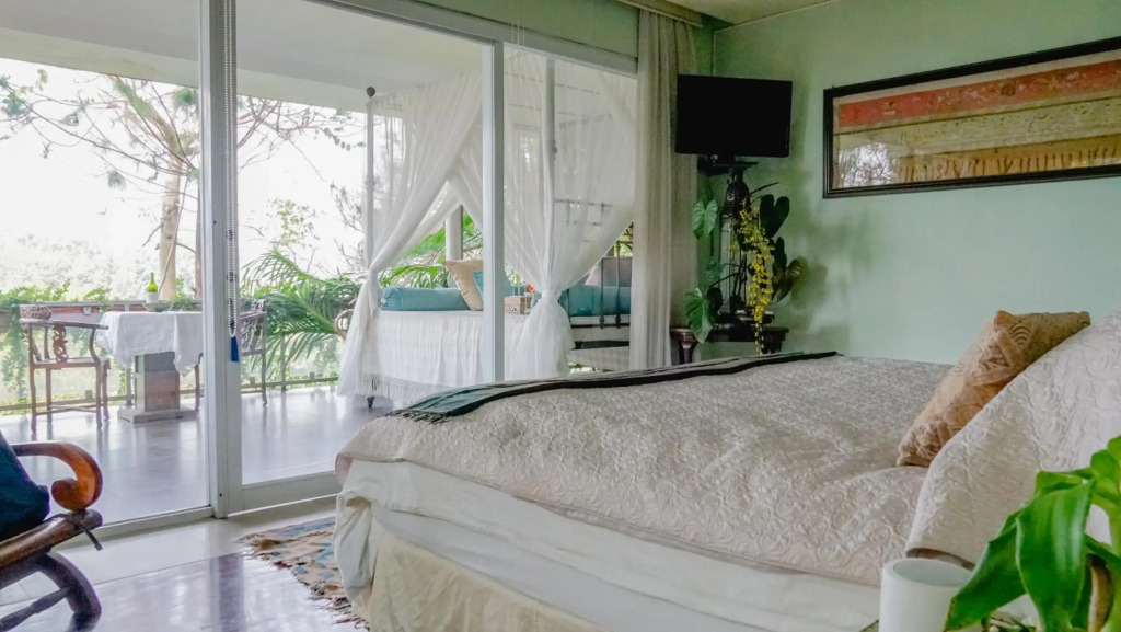 Ruths Bed & Breakfast