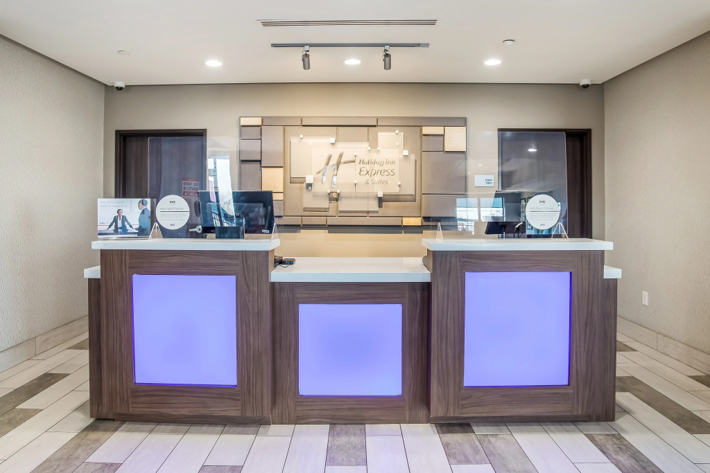 Holiday Inn Express & Suites Tulsa East - Catoosa by IHG