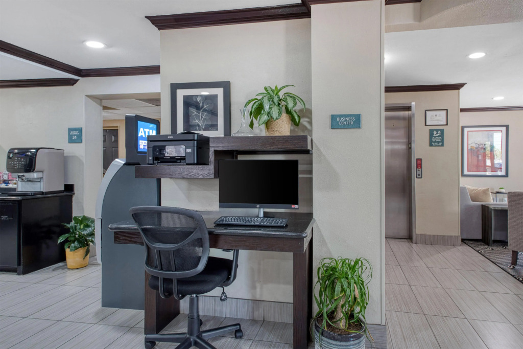 Best Western Webster Hotel, NASA