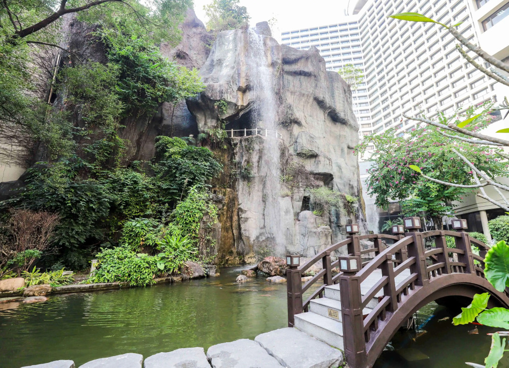 Отель The Garden Hotel Guangzhou