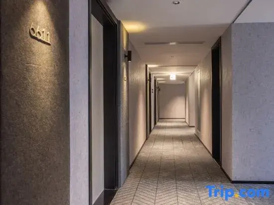 Tianjin Binhai  Third Avenue Atour Light Hotel